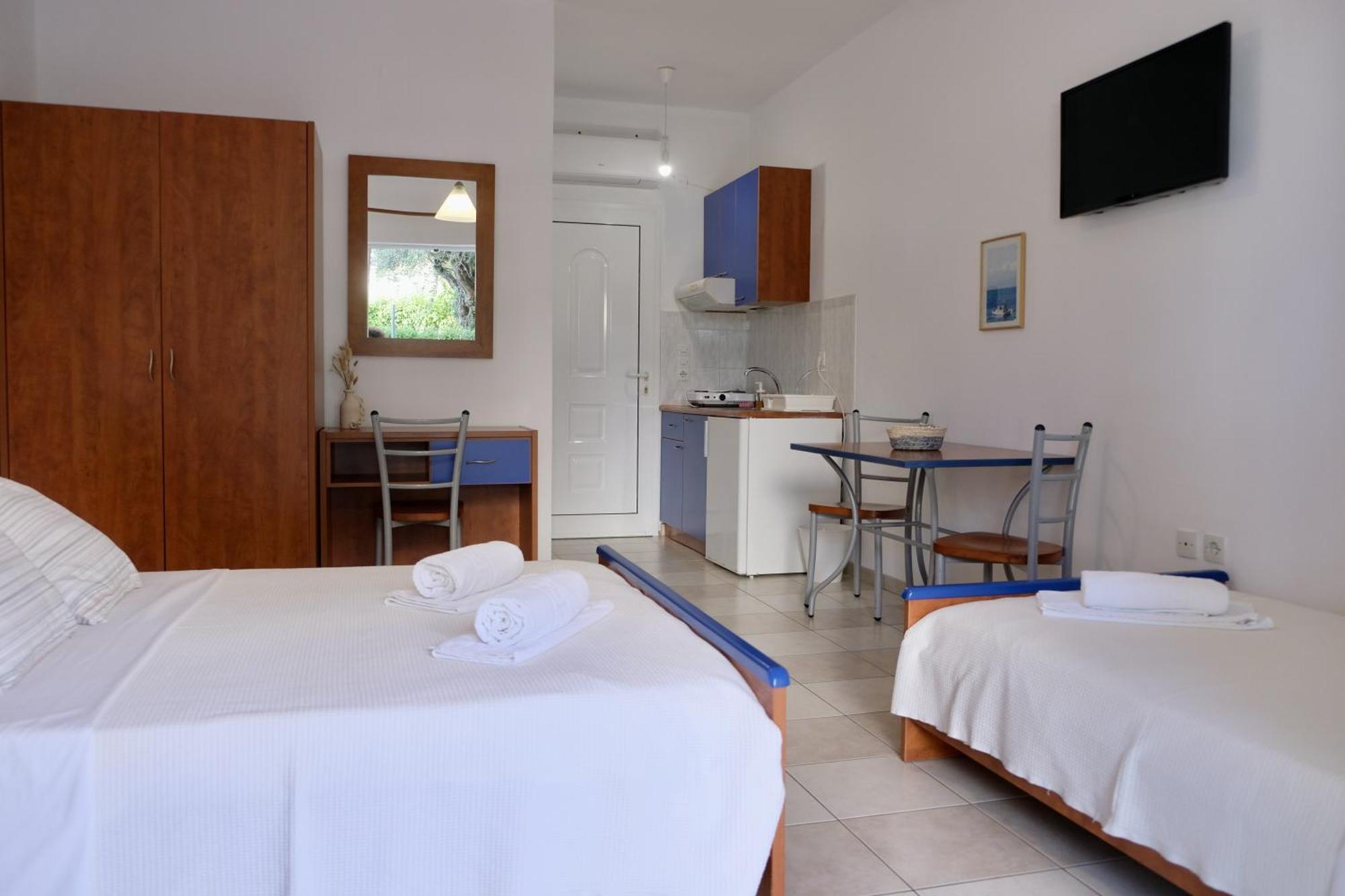 Lappas Rooms Roviész Kültér fotó