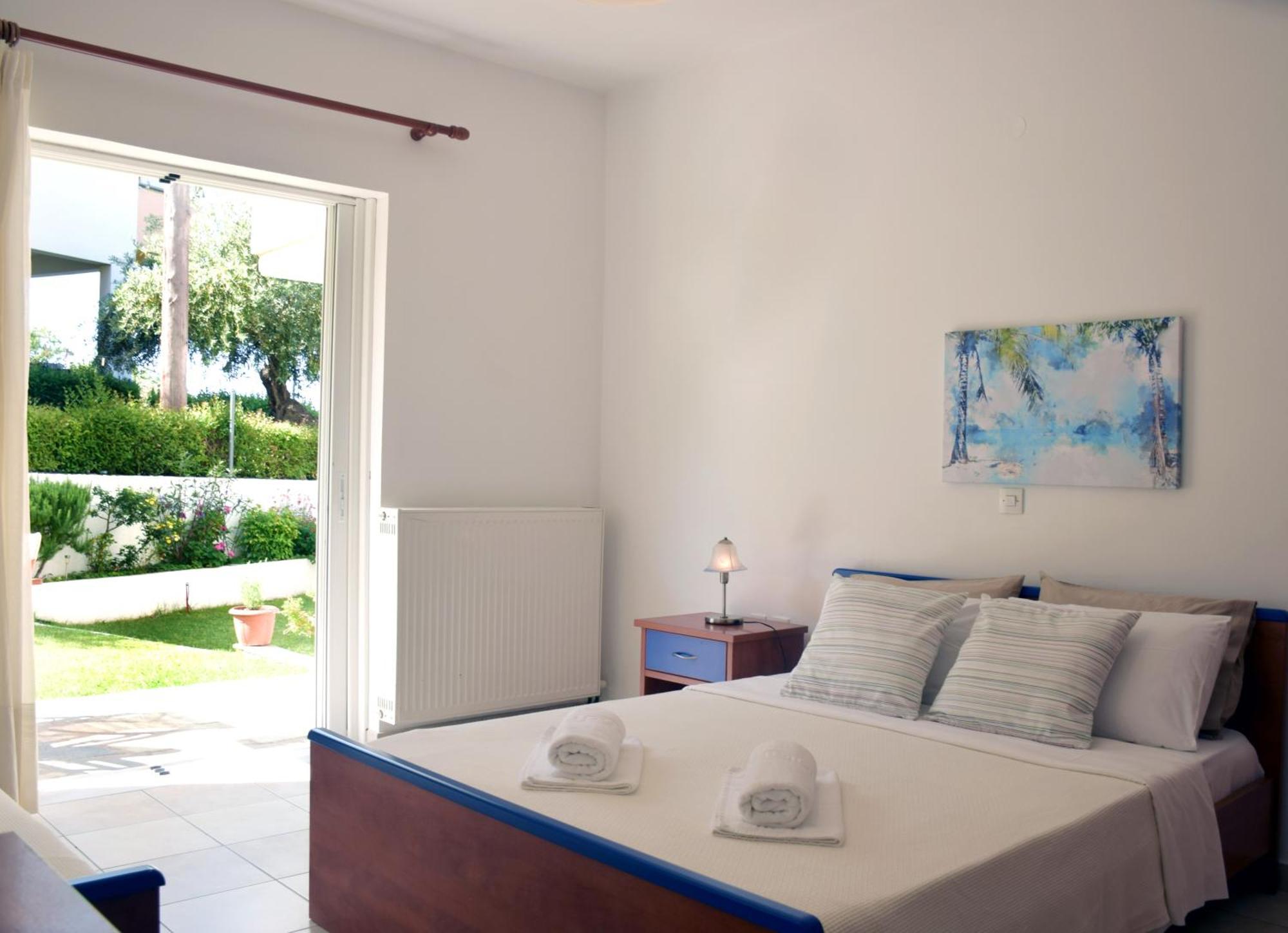 Lappas Rooms Roviész Kültér fotó