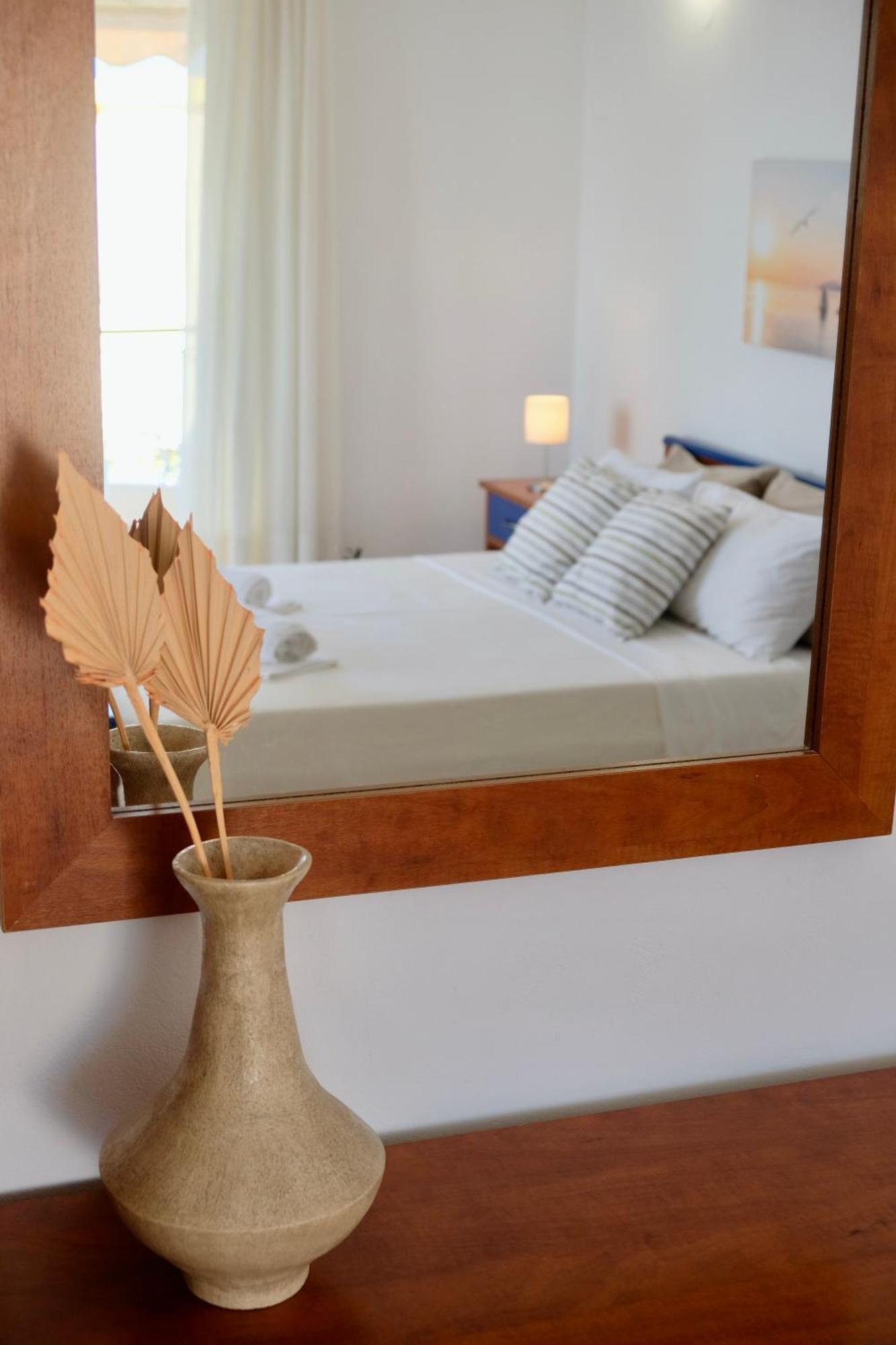 Lappas Rooms Roviész Kültér fotó