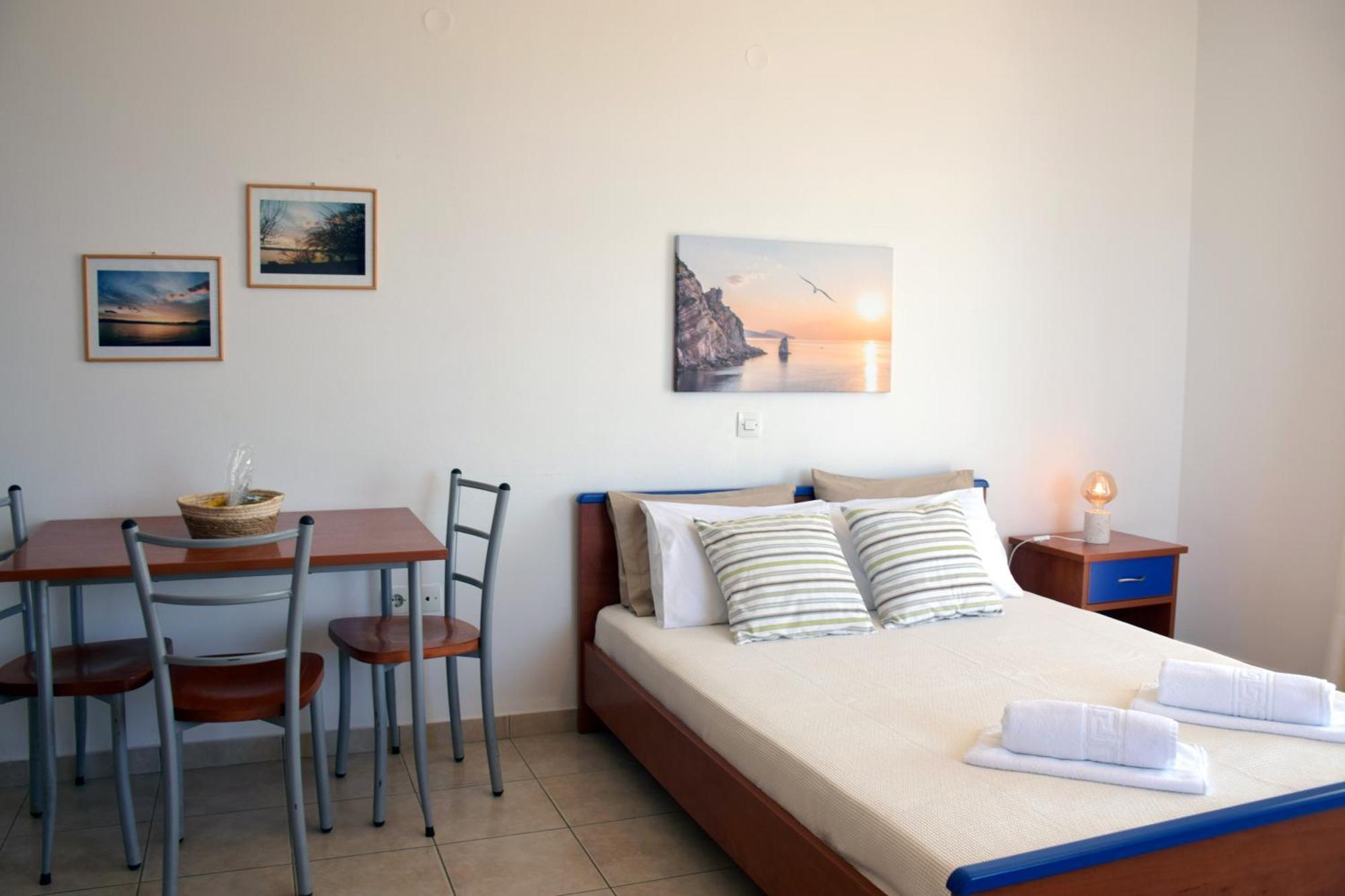 Lappas Rooms Roviész Kültér fotó